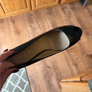 Bandolino Black Leather Peep-Toe Heel